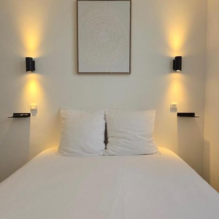 רויאן Hotel La Croisette & Restaurant Bistrot Gantier En Centre Ville מראה חיצוני תמונה