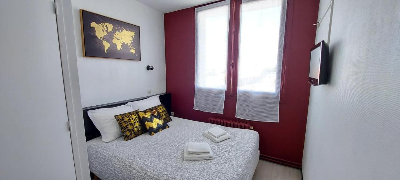 רויאן Hotel La Croisette & Restaurant Bistrot Gantier En Centre Ville מראה חיצוני תמונה