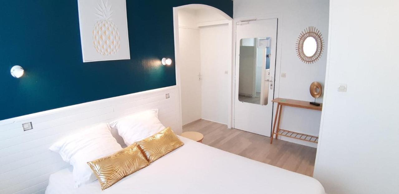 רויאן Hotel La Croisette & Restaurant Bistrot Gantier En Centre Ville מראה חיצוני תמונה